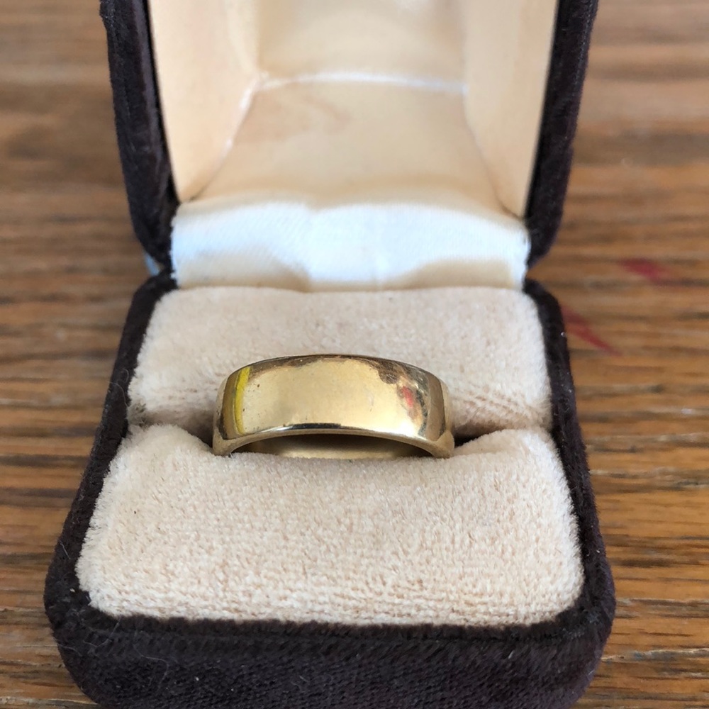 Gold Tone Ring